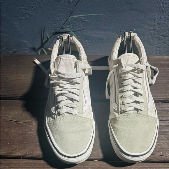Cream Vans Old Skool skateboarding trainers M7.5 W9 ready to wear - Picture 1 of 6